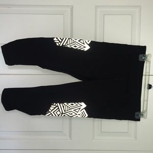 Lululemon pace rival mid-rise crop 22”